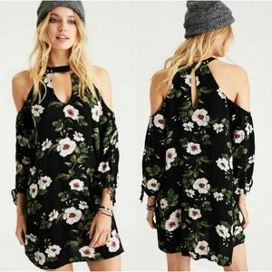 Floral Dress American Eagle Size S